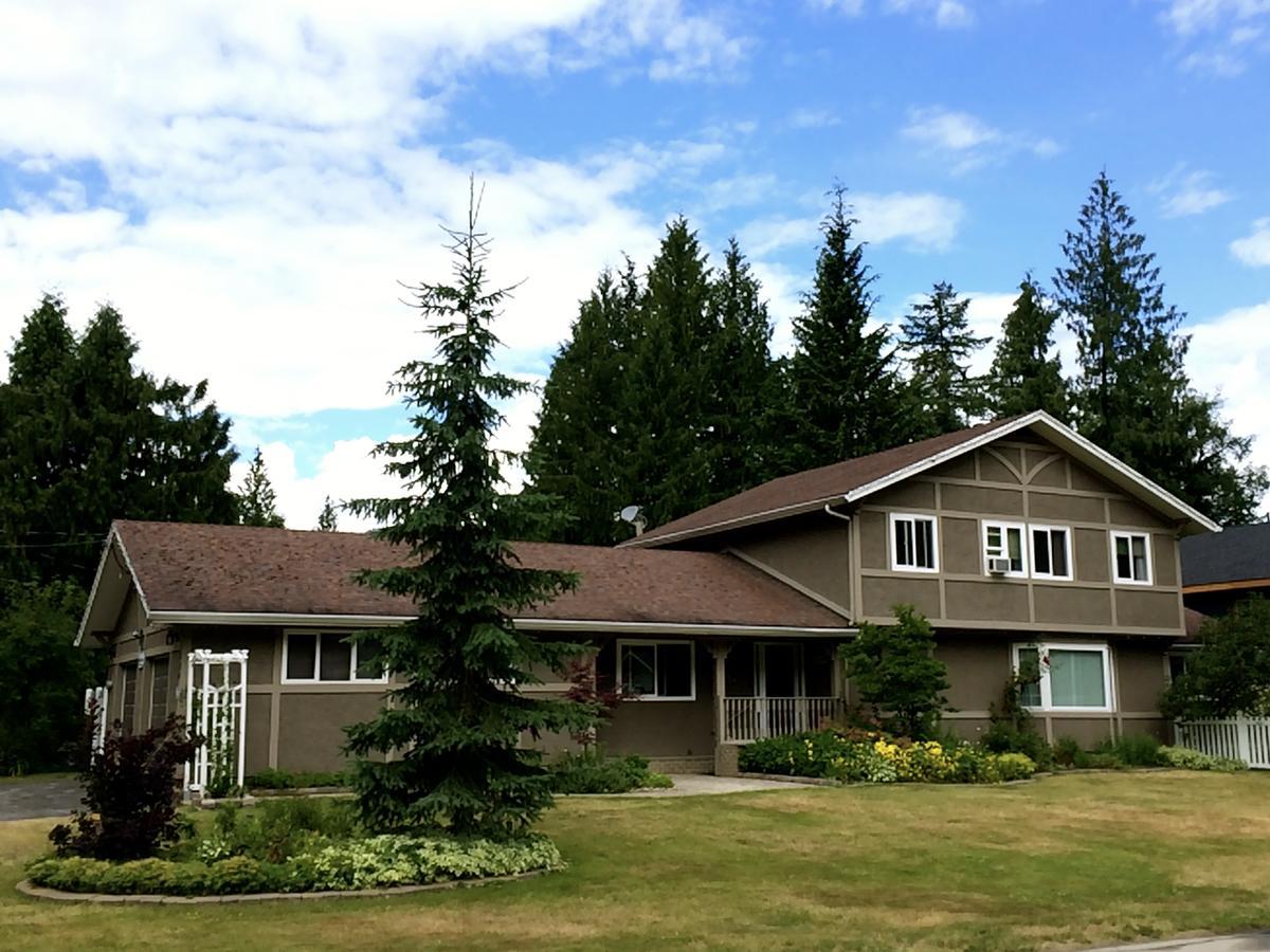 Alpenrose Revelstoke Bed&Breakfast Eksteriør billede